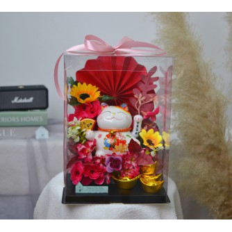 ULTIMATE SUCCESS (WAVING HAND LUCKY CAT) ULTIMATE SUCCESS (WAVING HAND LUCKY CAT)